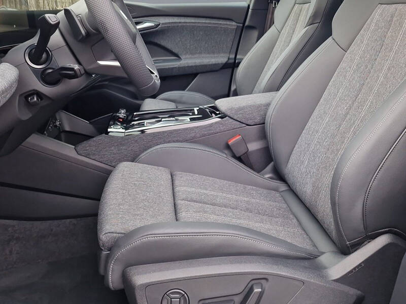 Audi Q6 e-tron Audi Q6 e-tron